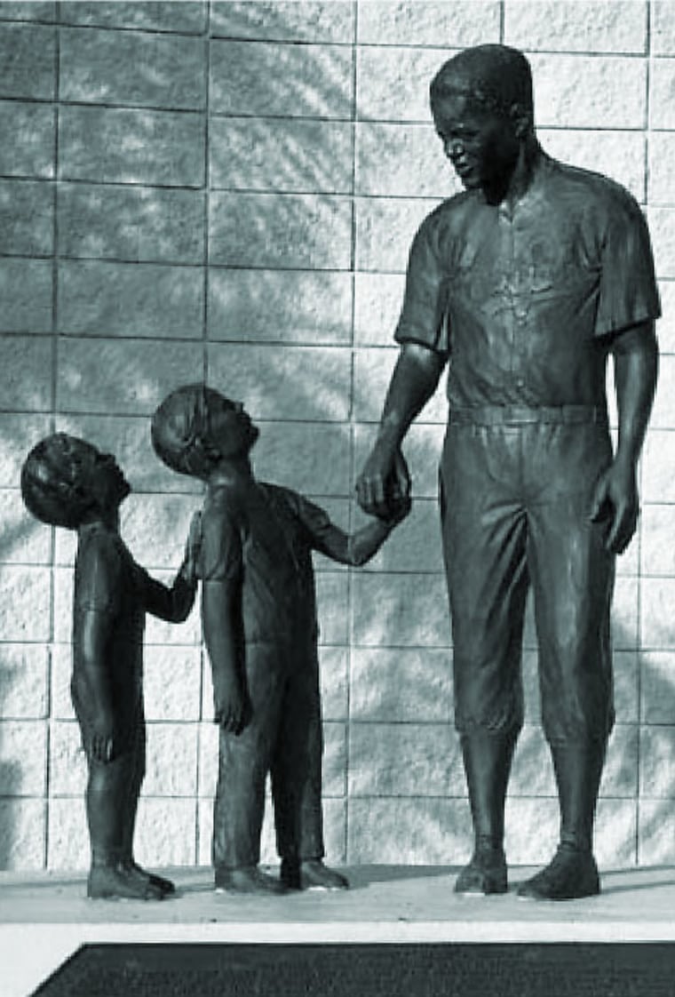 Image: Jackie Robinson statue