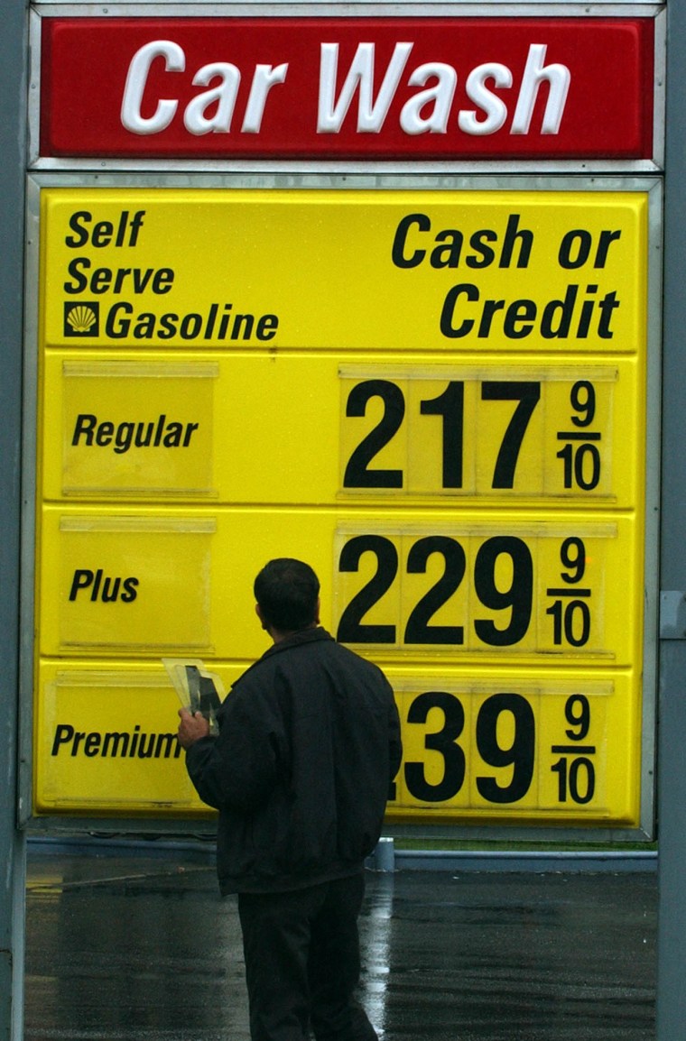 Average gas price jumps to 1.74 a gallon