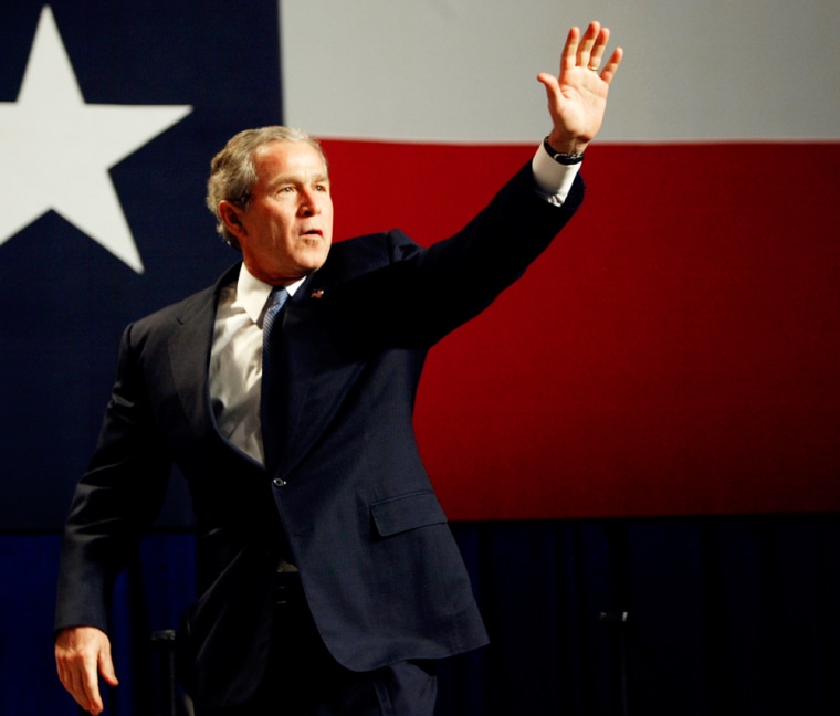 PRESIDENT BUSH WAVES TO SUPPORTERS IN DALLAS