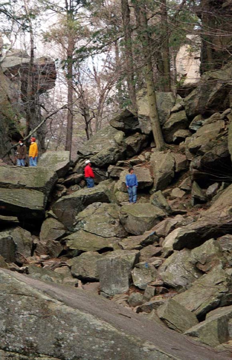 Image: Purgatory Chasm State Reservation