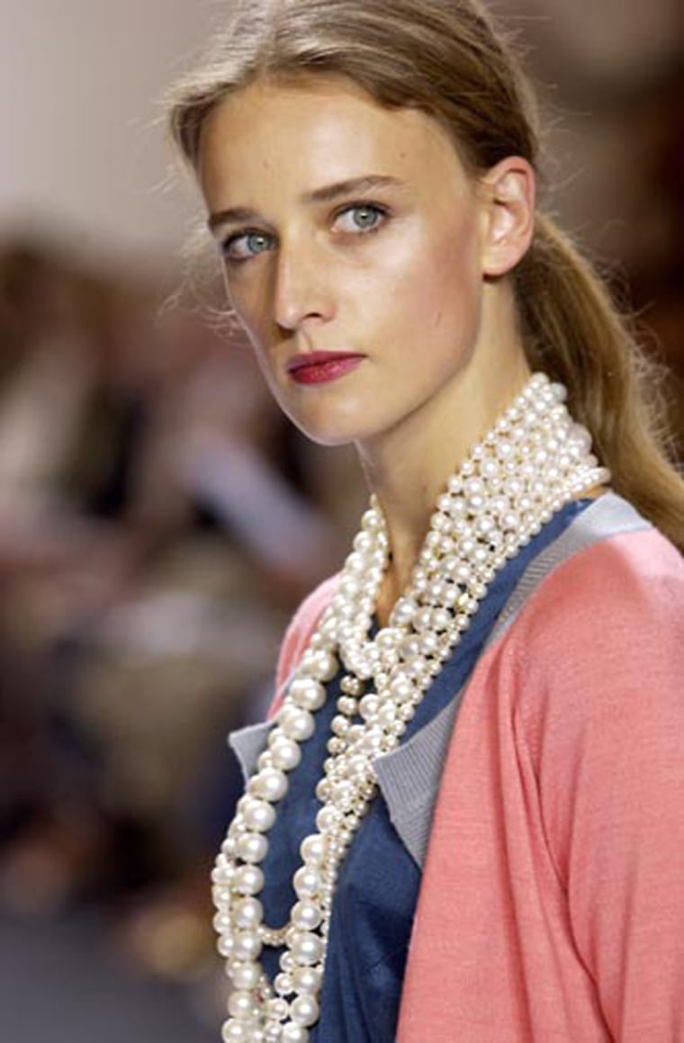 Proenza_Schouler
Ready to wear spring summer2004
New York fashion week september 2003