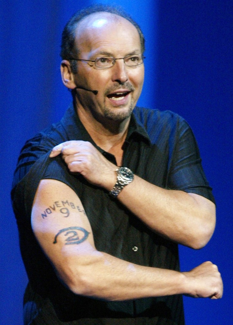 PETER MOORE AT MICROSOFT XBOX ANNOUNCEMENT IN LOS ANGELES