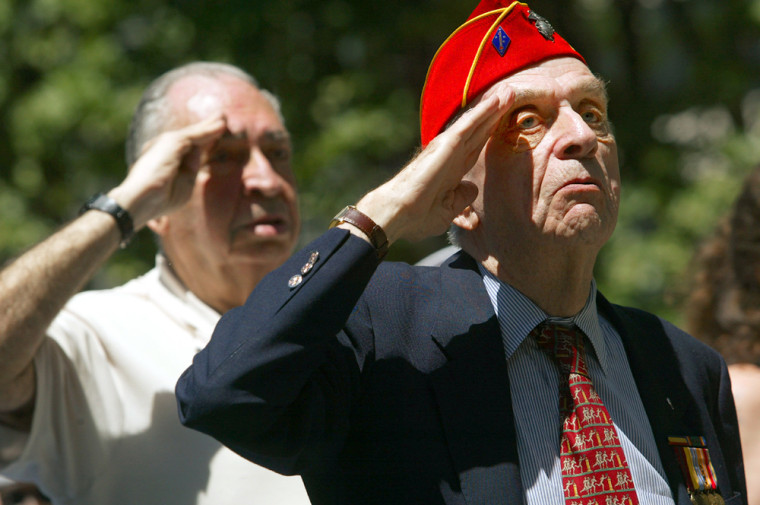 NY Veterans Watch WWII Memorial Dedication Via Satellite