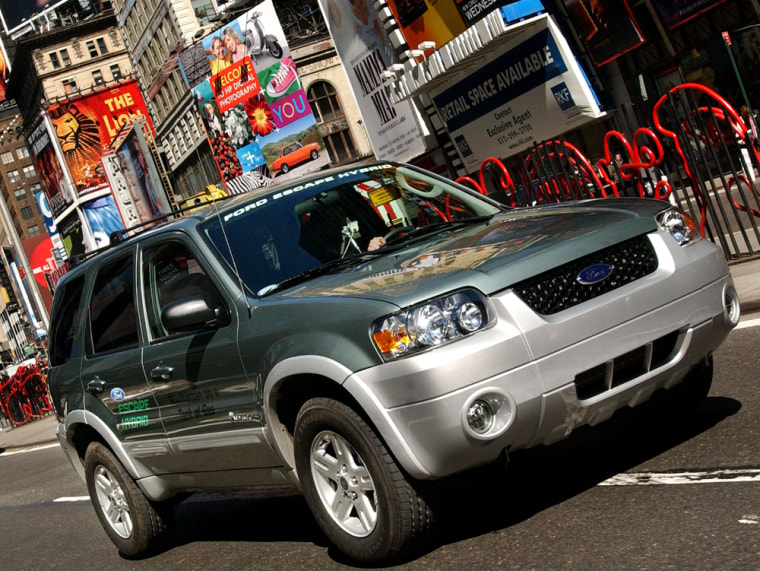 Ford Escape Hybrid Travels New York City on One Tank of Gas