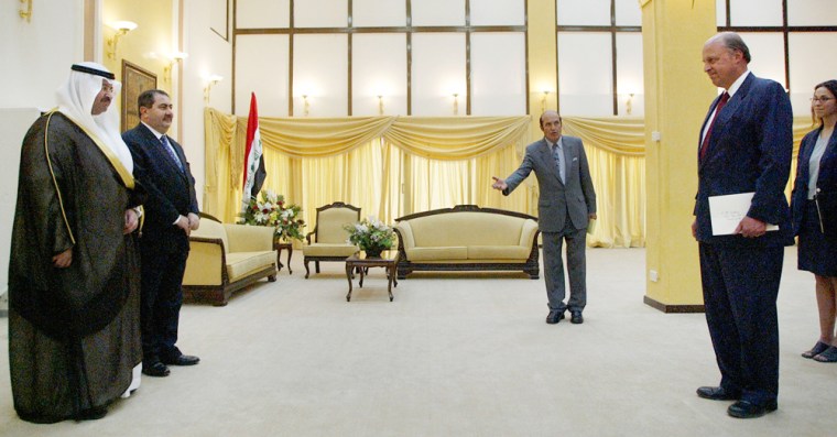 New Ambassador Negroponte Meets With Iraqi Officials