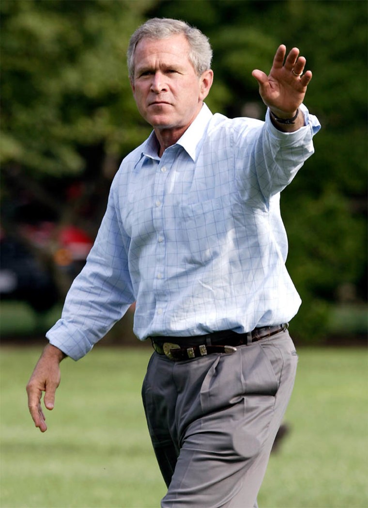 US President George W. Bush returns to The White House