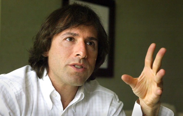 Director David O. Russell gestures during an interview Sept. 16, 2004 in Washington. Russell's new movie called \"I (Heart) Huckabees\" stars Lily Tomlin, Dustin Hoffman and Jason Schwartzman.  (AP Photo/Evan Vucci)