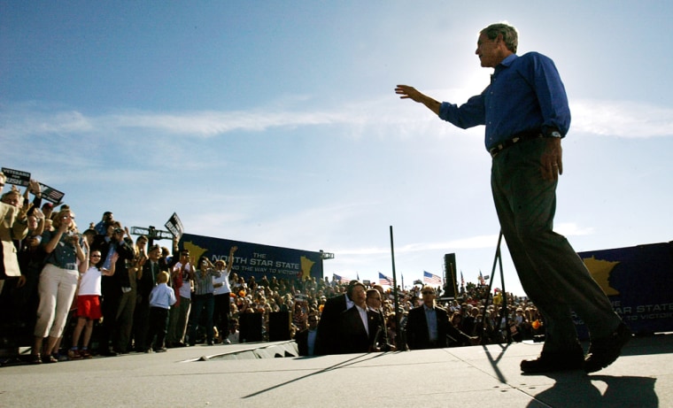President Bush Campaigns in Iowa and Minnesota