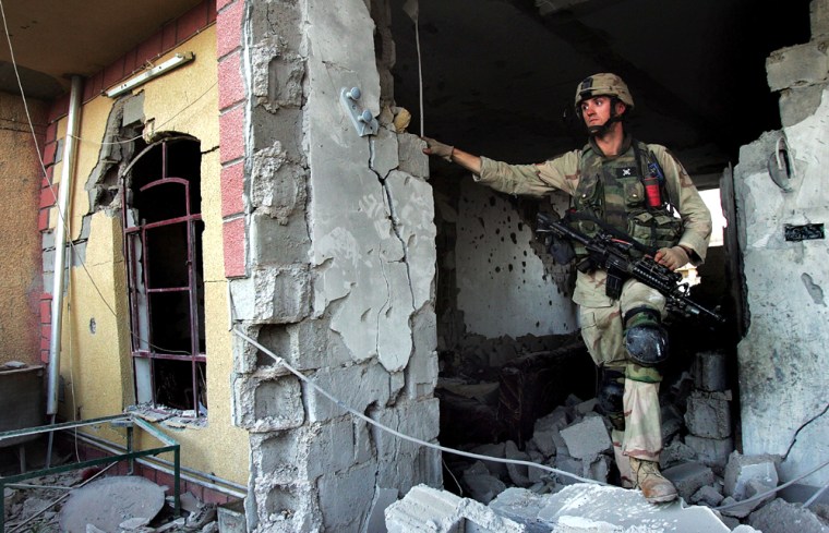 U.S. And Iraqi Forces Attack Fallujah