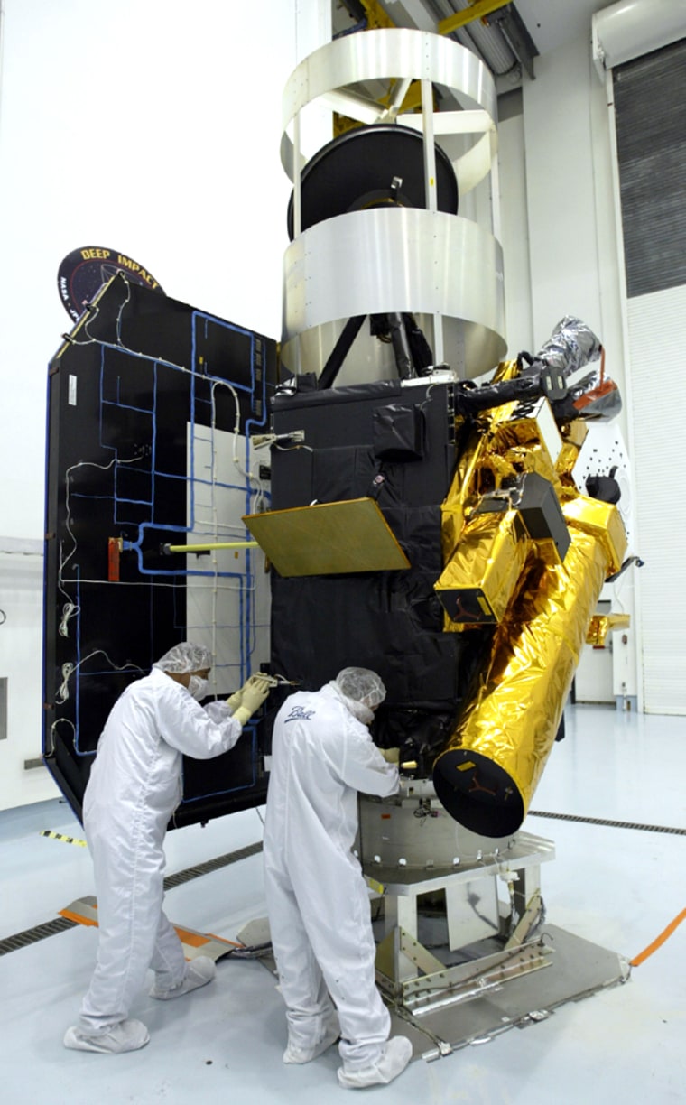 Deep Impact spacecraft readied for launch to comet Tempel 1