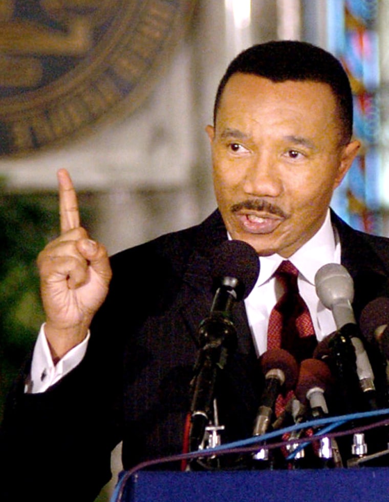 NAACP President Kweisi Mfume announces his resignation at press conference