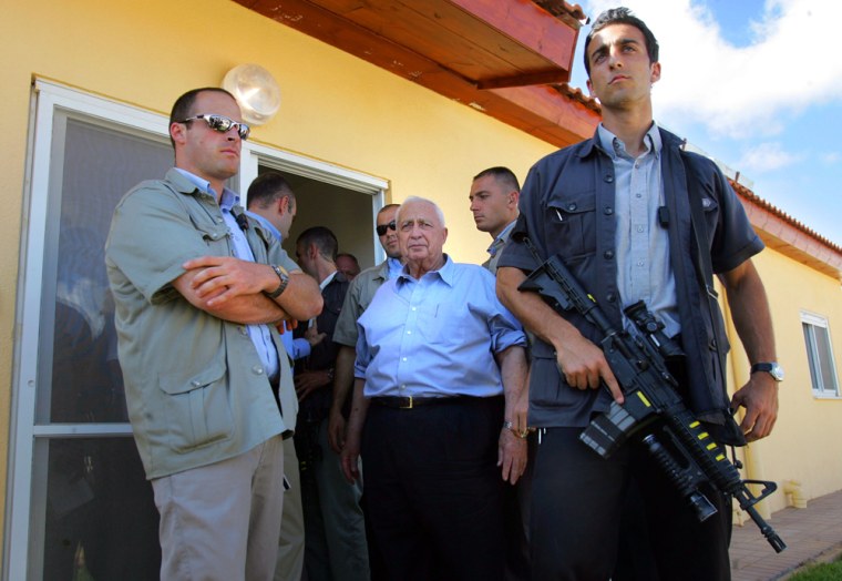 Israeli Prime Minister Ariel Sharon, sur