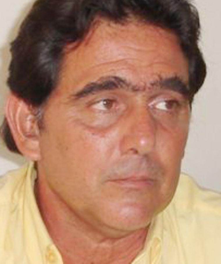 Roberto Gonzalez, brother of Rene Gonzalez