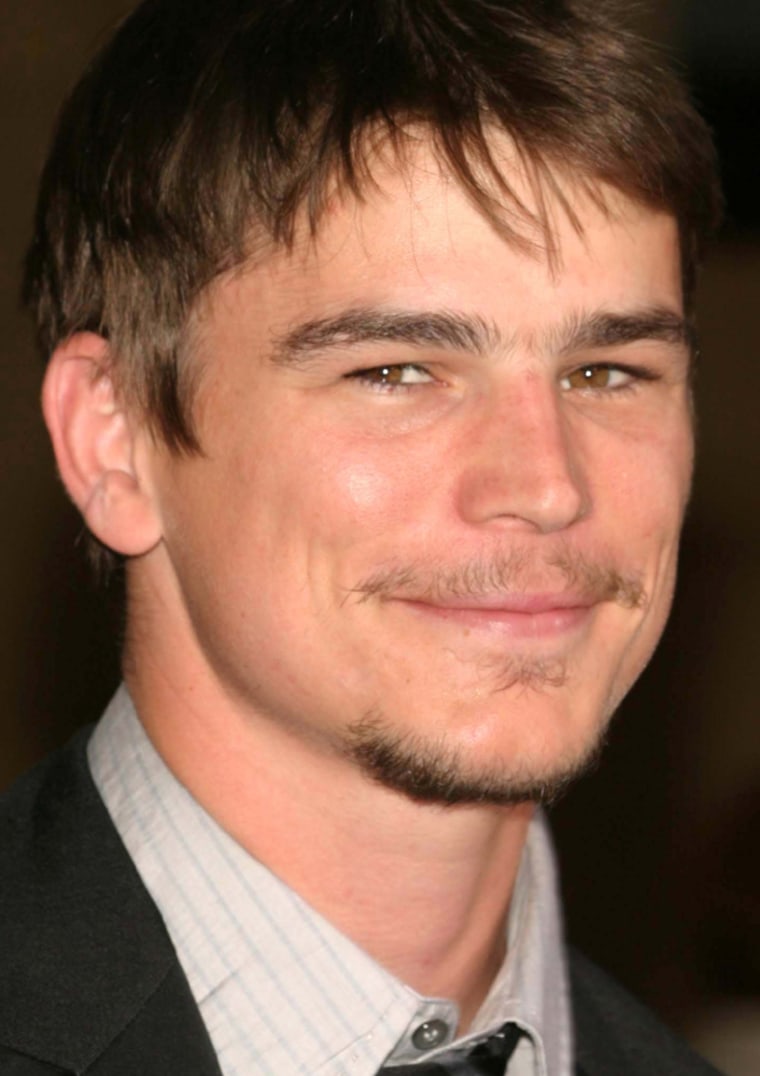**FILE** Josh Hartnett arrives for the MGM premiere of \"Wicker  Park\" on Tuesday, August 31, 2004, at the Egyptian Theater in Los Angeles, CA. (AP Photo/Mirek Towski/ DMI via AP)