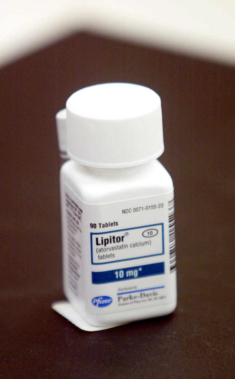 FILE PHOTO - Heart Benefit Claims OKd For Pfizer's Lipitor