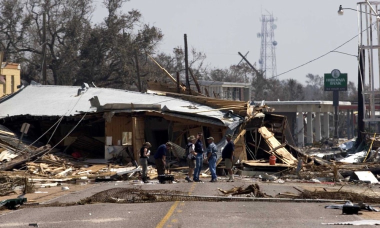 LA: FEMA OFFICIALS SURVEY HURRICANE RITA DAMAGE