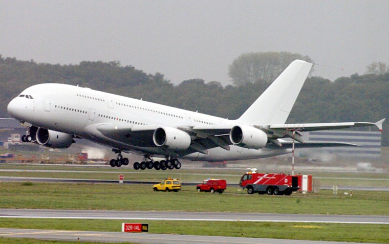 The second-built Airbus A380 super jumbo takes off for its inaugural flight from Toulouse airport in southwestern France, Tuesday. The first A380 which flew for the first time in May 2005, is scheduled to visit Frankfurt Rhine-Main for its first airport compatibility test at the end of October.