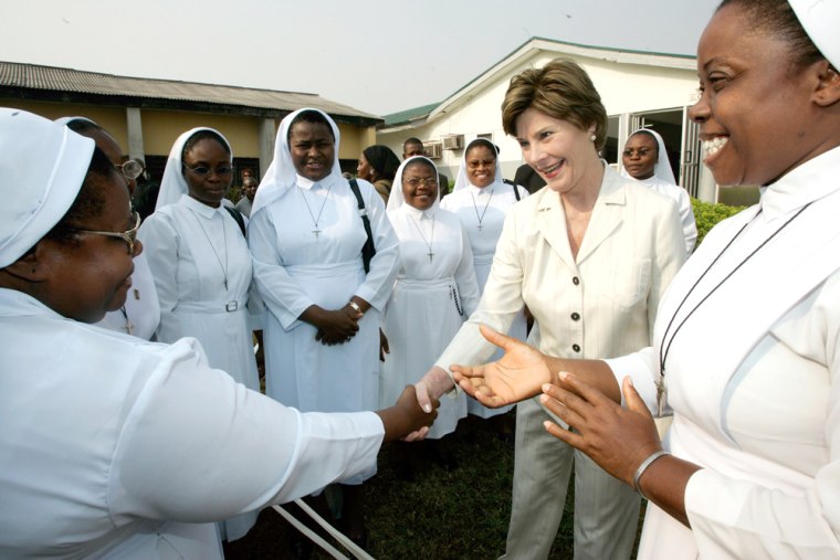 U.S. first lady Laura Bush meets sisters at St Mary's hospital in Abuja