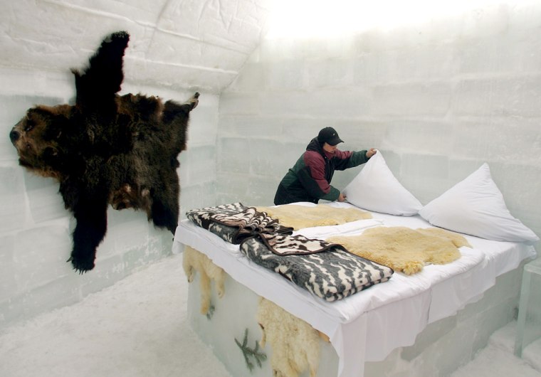 To match feature Romania Icehotel