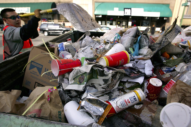 Oakland May Impose Nation's First Fast-Food Litter Tax