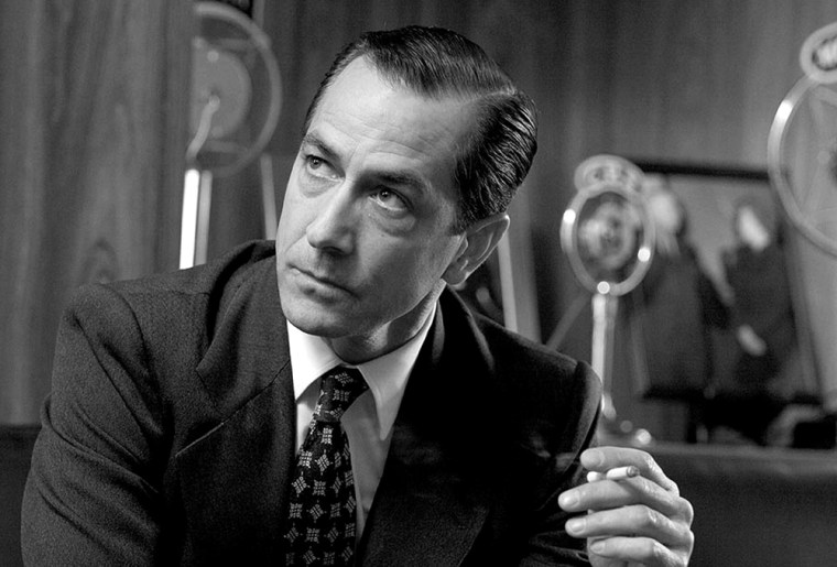 Publicity picture of actor Strathairn in a scene from 'Good Night, and Good Luck'