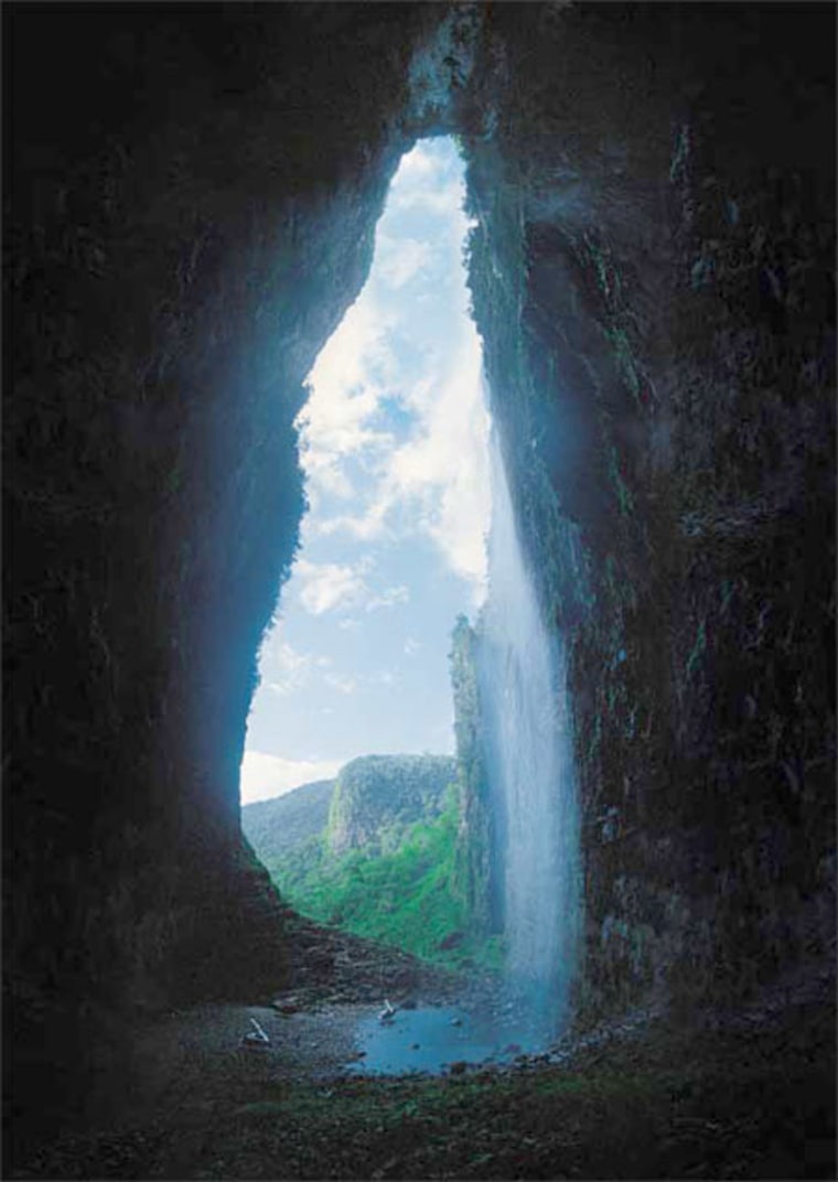 A view from inside "Cueva del Fantasma" shows the entrance of the huge cave. This is the first geographic report and photograph of such a huge cave. 