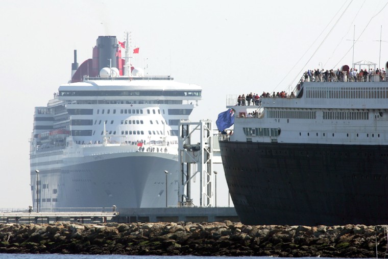 'Two Queens' Of Cruise Ships Come Together At Long Beach