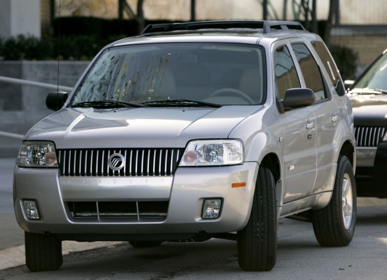 The 2006 Mercury Mariner Hybrid is an upscale version of Ford's Escape Hybrid.