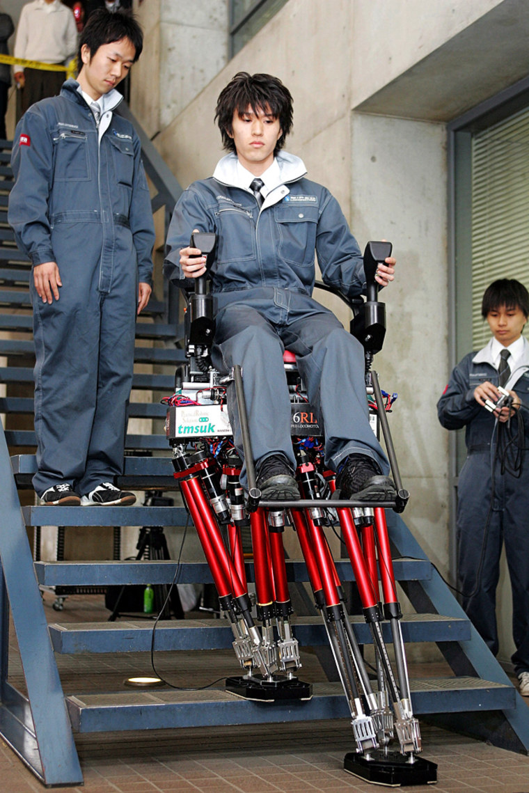 Walking Robot Introduced In Tokyo