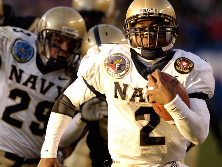 Navy quarterback Lamar Owens apologized for an attack on tape-recorded calls to the alleged victim, according to Naval investigators.