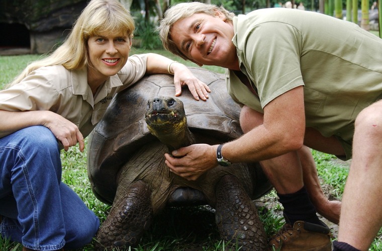 Steve Irwin Terri Irwin Giant Galapagos Land Tortoise