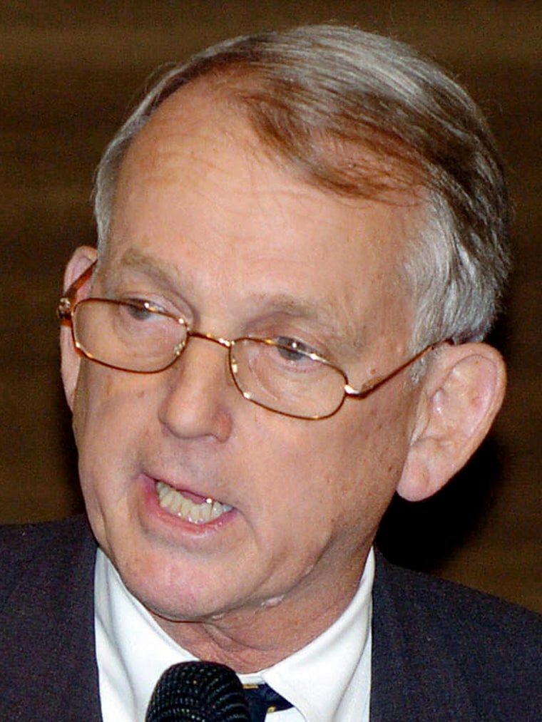 US congressman Rob Simmons gestures whil