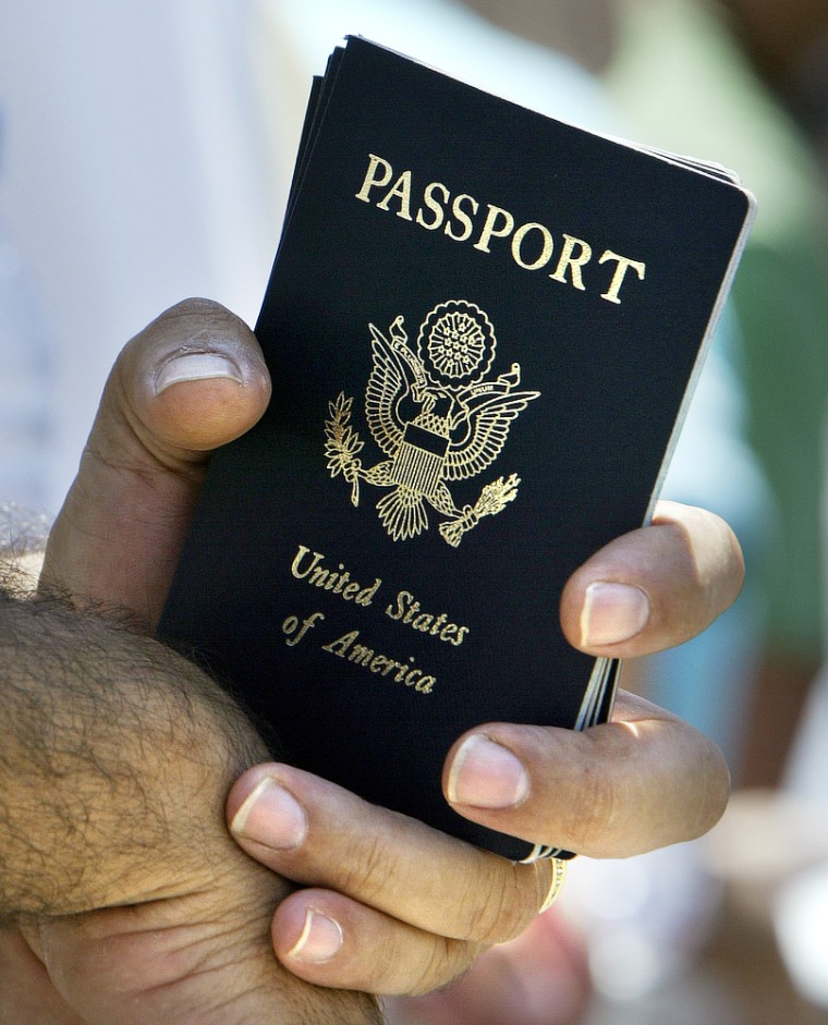 Do you or don't you need a passport when you're traveling this winter? The rules just changed and made things a lot murkier, MSNBC.com's Rob Lovitt writes.