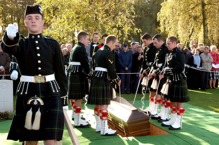 Scottish soldiers forced to share kilts for now