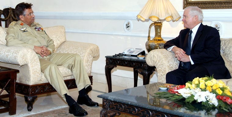 Robert Gates, Pervez Musharraf