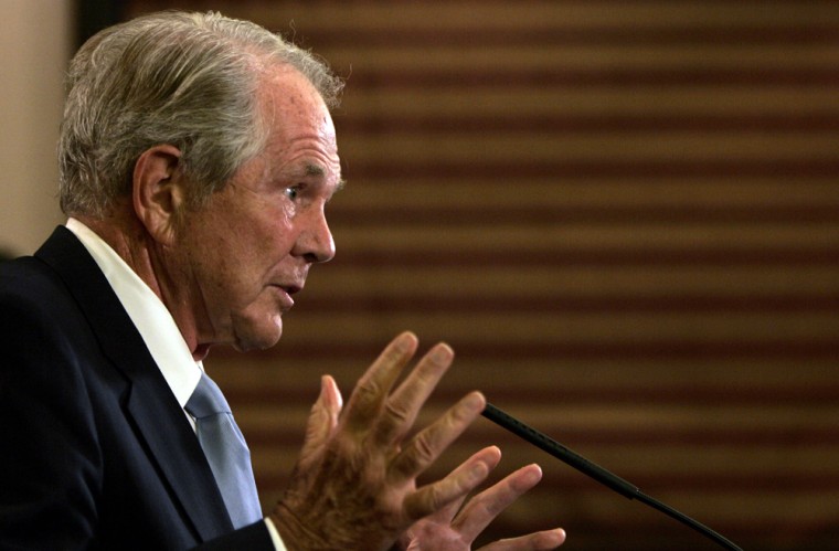 Televangelist Pat Robertson is considering which candidate to throw his considerable support behind, but seems to be leaning toward Mitt Romney.