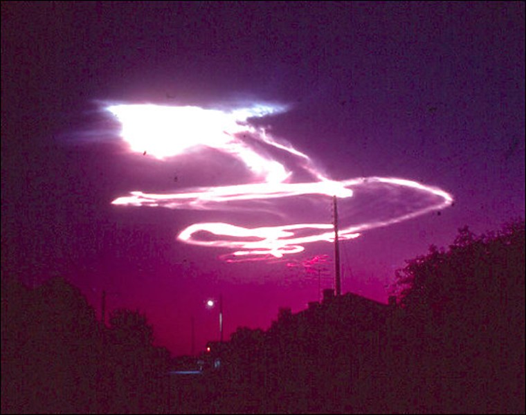 This image of an alleged extraterrestrial event, or of a natural phenomenon linked to lightning, was among 1,600 files posted on the French space agency's Web site.