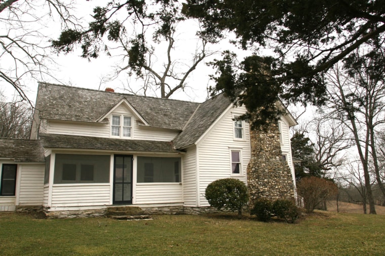 The white clapboard farmhouse where Laura Ingalls Wilder wrote many of the books in her \"Little House\" novels still stands in Mansfield, Mo., Feb. 28, 2007. Seventy-five years after the first book in the series was published, they remain popular internationally. (AP Photo/Mark Schiefelbein)