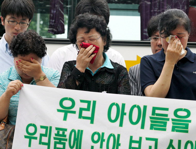 Relatives of South Koreans kidnapped in Afghanistan hold a press conference
