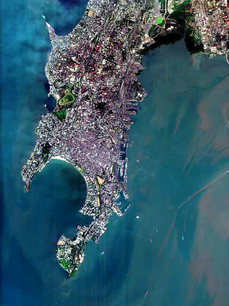 Air France's Paris-Mumbai route is the one of the first four on which the airline is offering passengers an inflight entertainment program showing medium- resolution satellite images of the terrain over which the aircraft is flying, points of geographic interest en route, and high-resolution images of the departure and destination cities. The images passengers see of Mumbai is much higher-resolution than this low-resolution image.