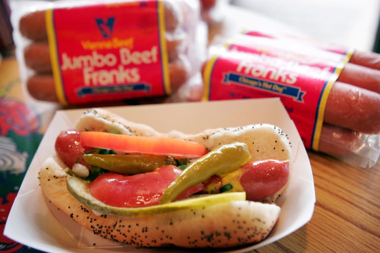 Vienna Beef Hot Dogs Get National Distribution Deal