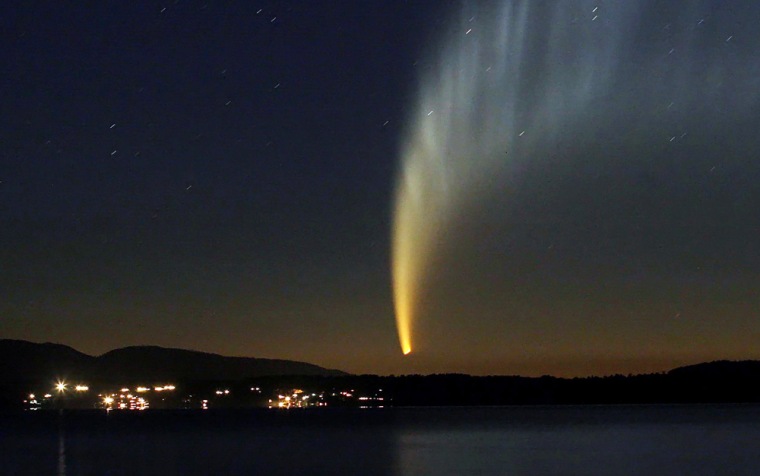 The McNaught comet as seen early morning