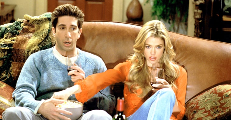 FRIENDS, David Schwimmer, Denise Richards, 'The One With Ross & Monica's Cousin', (Season 7, epis. #719, aired 04/19/2001), 1994-2004, © Warner Bros. / Courtesy: Everett Collection