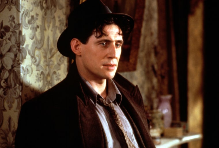 MILLER''S CROSSING, Gabriel Byrne, 1990. TM and Copyright ©20th Century Fox Film Corp. All rights reserved./courtesy Everett Collection