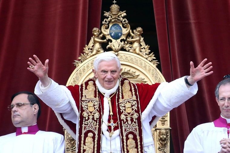 Image: Pope Benedict XVI Delivers His Urbi Et Orbi Blessing