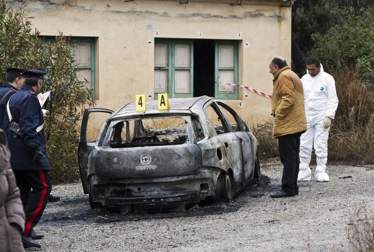 Image: Three burnt bodies in alleged mafia killing