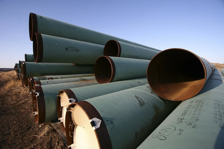 A new State Department report on the proposed Keystone XL oil pipeline finds that the project would have a minimal impact on the environment.