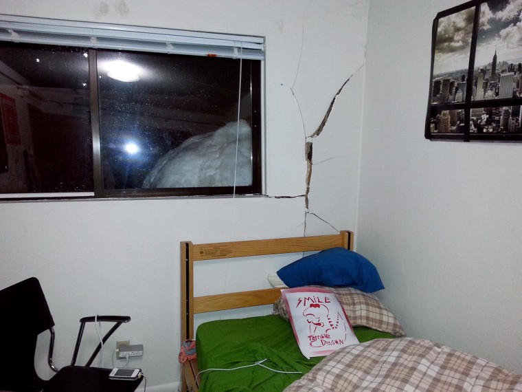 Image: Cracked wall of dorm