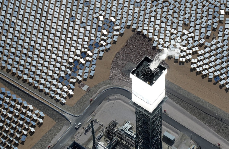 Image: Massive Solar Electricity Plant Provides Power To California Homes