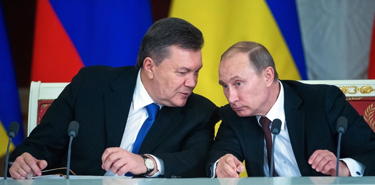 Image: Russian President Vladimir Putin meets Ukrainian President Viktor Yanukovych